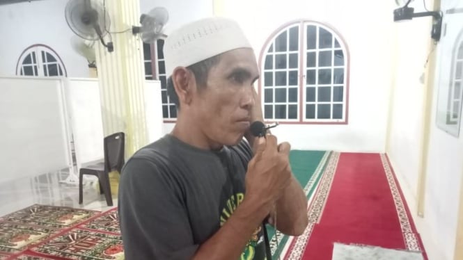 Pilih Jalan Hijrah, Mantan Pecandu Berat Narkoba Menjadi Marbot di Masjid