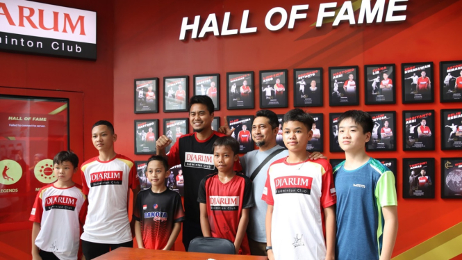 Tontowi Ahmad Bakar Semangat 363 Pebulutangkis Muda di Kejuaraan Klub Mitra PB Djarum 2024