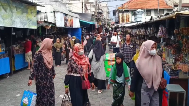 Uniknya Suasana Lebaran di Kampung Arab Ampel Surabaya