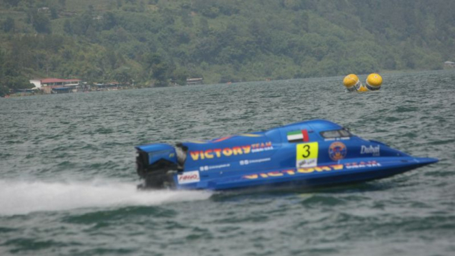 18 Pembalap dari 10 Negara Bersaing di F1 PowerBoat Danau Toba