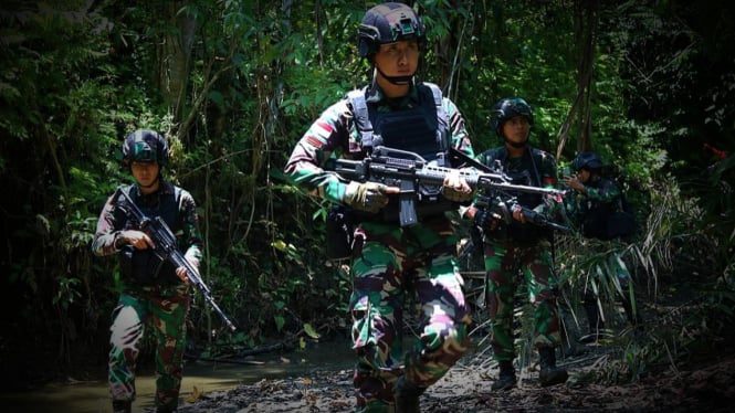 Bentrok Senjata Sengit 5 Jam Lawan Pasukan 300 Maung Siliwangi TNI, OPM Rontok Kabur ke Hutan