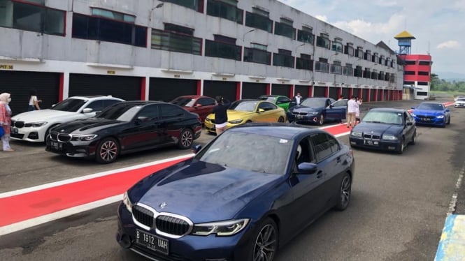 BMW Kembali Ajak Konsumennya Pacu Adrenalin di Sentul