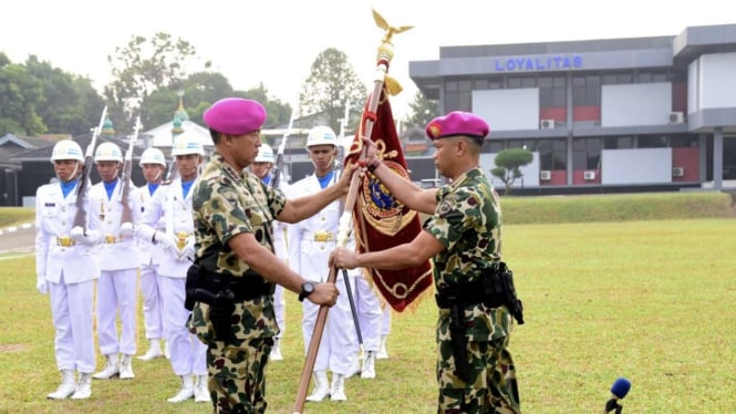 Dankormar Letjen TNI Nur Alamsyah Lantik Kolonel Marinir Rino Jadi Komandan Pasukan Elite Denjaka