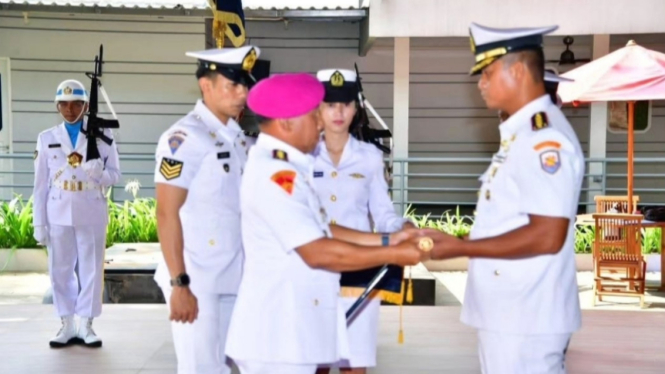 Komandan KRI Bung Tomo-357, Kolonel Boy Melesat Jadi Komandan Lanal Dumai