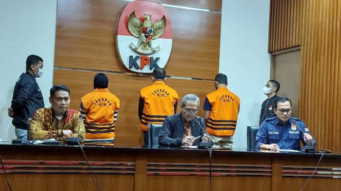 Kontroversi Bupati Meranti, LPSK Respons Nindy Ayunda hingga Moeldoko Cs Tantang Debat Trio Cikeas