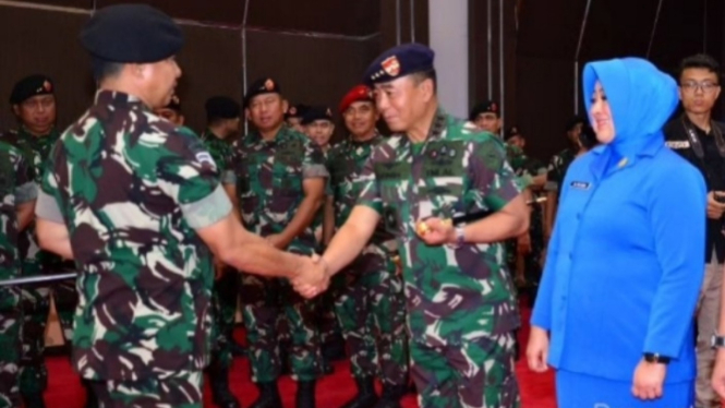 Laksda Denih Hendrata Resmi Naik Pangkat Jadi Jenderal Bintang Tiga TNI AL