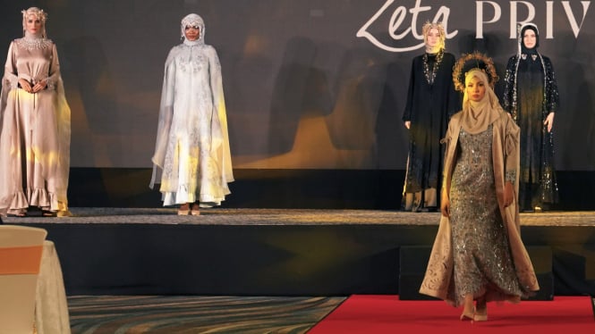 Pesona Cahaya Rembulan Terpancar dalam Koleksi Abaya Indonesia di Dubai