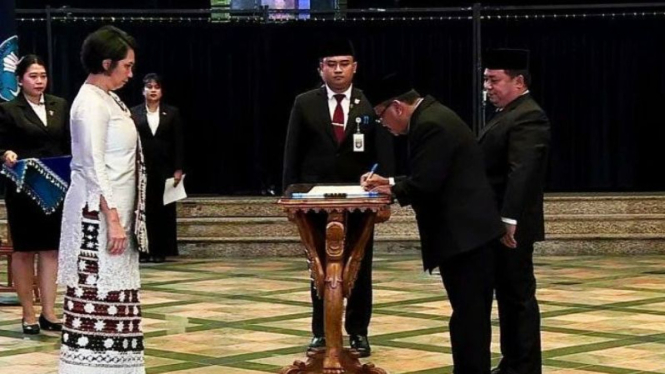 Prof Baharuddin Dilantik Sebagai Rektor Unimed Periode 2023-2027, Ini Pesan Sesjen Kemendikbudristek