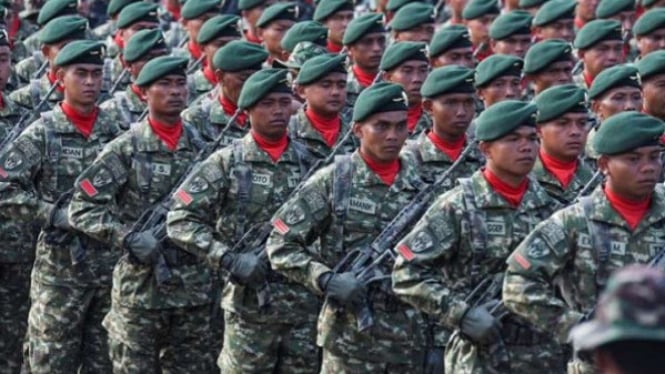 Viral TNI Berwajah Tampan Nyanyi Lagu Rahasia Hati, Warganet: Suaranya Ngajak Berumah Tangga