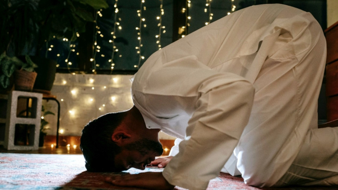 5 Keutamaan Itikaf, Amalan Sunah di Pengujung Ramadan