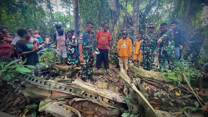 82 Tahun Bersemayam di Hutan Keramat Papua, Pesawat Asing Jatuh Ditemukan Pasukan Tombak Sakti TNI