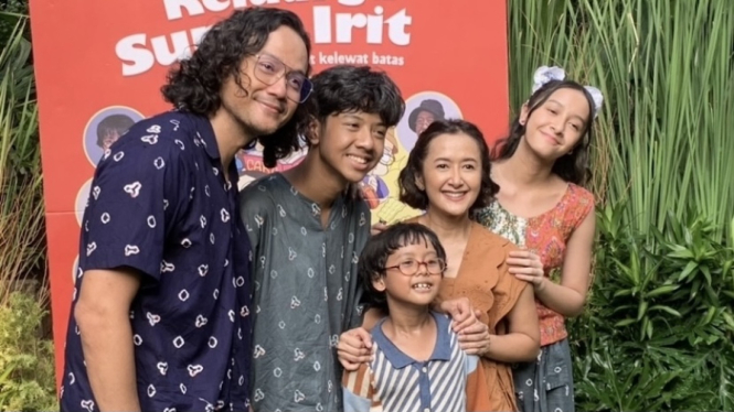 Adu Akting Bareng Tiga Anaknya di Film Keluarga Super Irit, Widi Mulia Sempat Khawatir