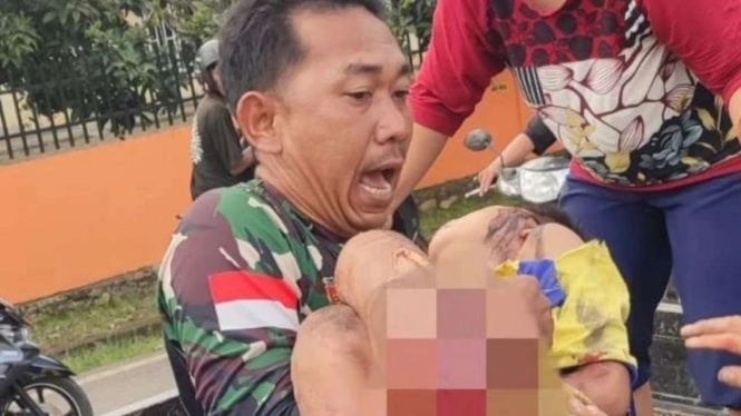 Aksi Heroik Koptu Melion Evakuasi 2 Bocah Korban Kecelakaan Kereta Api di Lahat