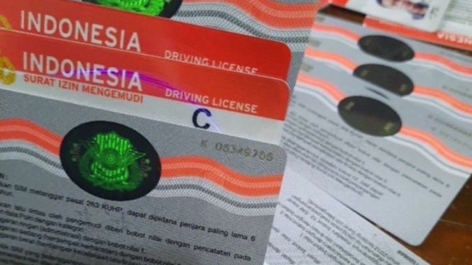 Apakah MK Tolak Gugatan Syarat Usia SIM seperti Tolak Masa Berlaku SIM Seumur Hidup?