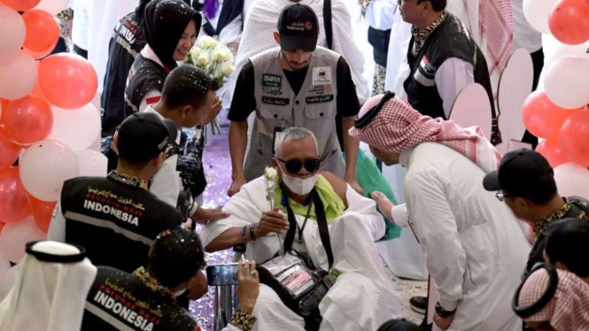 Arab Saudi Luncurkan Kacamata Virtual saat Pelaksanaan Haji 1445 Hijriah