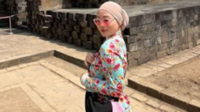Heboh Postingan Putri Ridwan Kamil Camillia Azzahra, Putuskan untuk Lepas Hijab