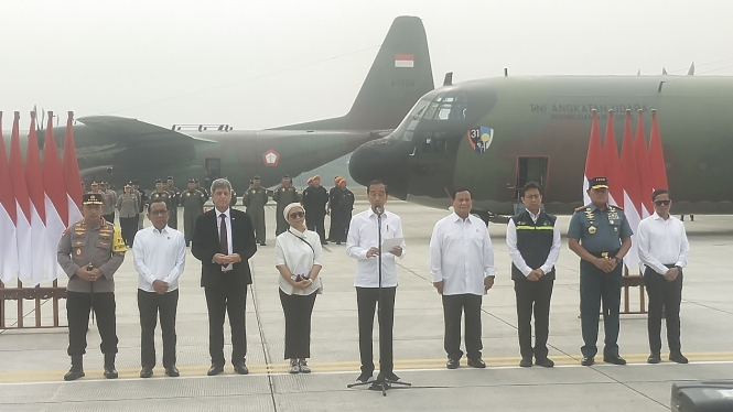 Jokowi Lepas Pesawat Hercules TNI AU Pembawa Bantuan Kemanusiaan untuk Palestina
