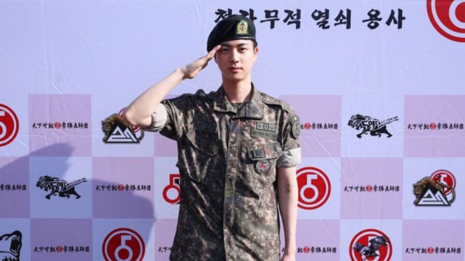 Kim Seok Jin BTS Resmi Menyelesaikan Wajib Militer, Disambut Hangat Army dan Para Member