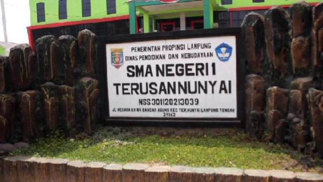 Pihak Sekolah Janji Akan Berikan Ijazah SMA Gadis Belia di Lampung Tengah yang Bekerja Jadi Pemulung