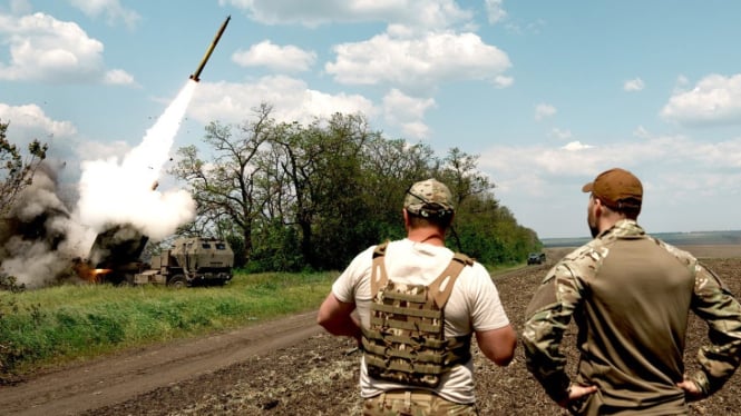 Roket Amerika Diklaim Habisi Puluhan Ribu Tentara Rusia di Kharkiv