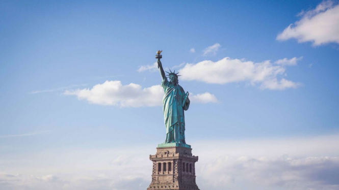 Top Trending: Kiai Rela Serahkan Istrinya ke Oknum Habib Hingga Patung Liberty Berguncang