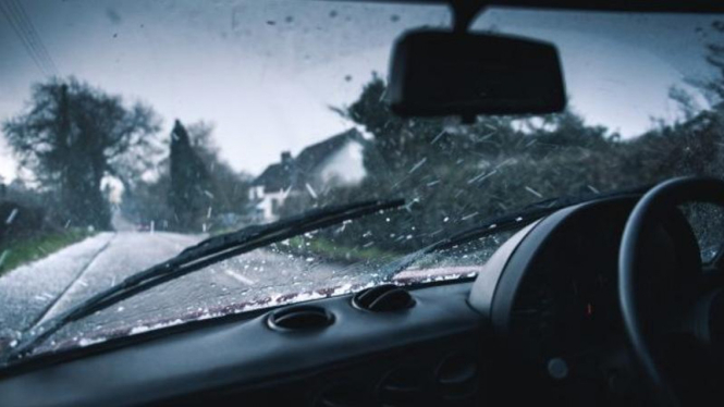Daftar Komponen Mobil yang Penting saat Hujan, Jangan Dianggap Sepele
