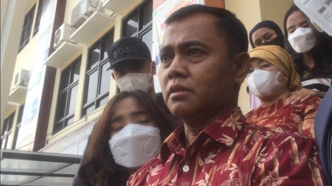 Fuji Tuai Hujatan Akibat Komentar Soal Pembebasan Joddy, Haji Faisal: Jangan Bully Anak Saya