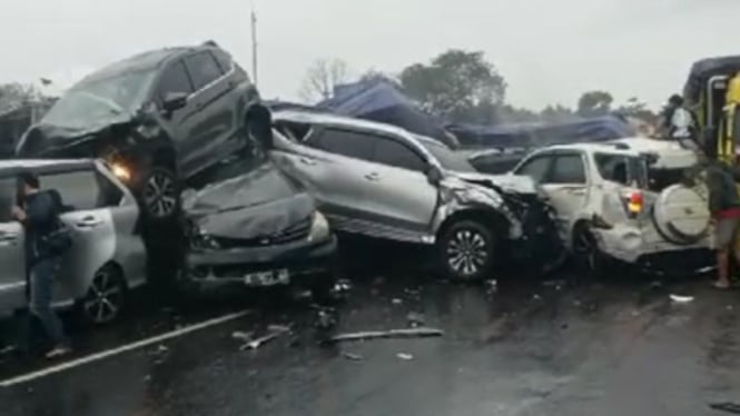 Cerita Korban Kecelakaan Tol Cipularang: Ada Mobil Terbang di Atas Kita