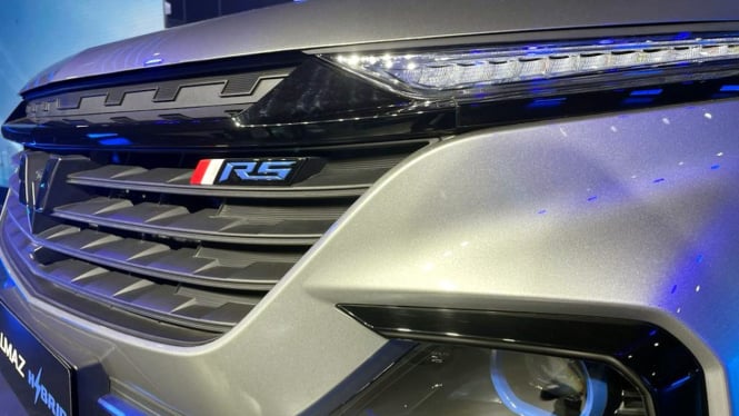 Kisah Pengemudi Wuling Almaz Hybrid Selamat Berkat Fitur Canggih