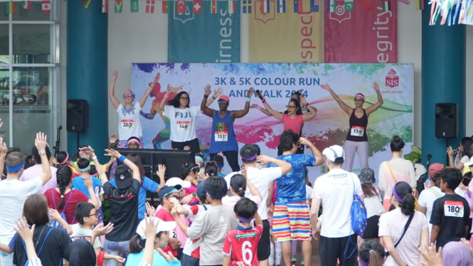 Dorong Gaya Hidup Sehat, SIS South Jakarta Gelar Ajang Colour Run & Walk 2024